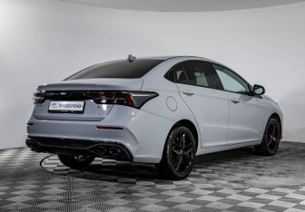 Подержанный автомобиль Omoda S5 GT 2023 года (5 фото)