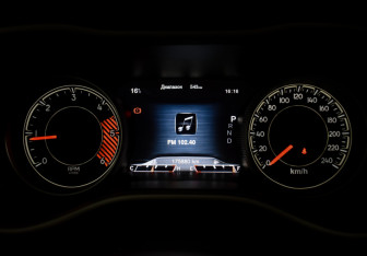 Подержанный автомобиль Jeep Cherokee 2014 года (22 фото)