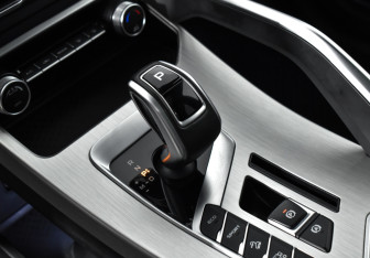 Подержанный автомобиль Geely Coolray 2021 года (12 фото)