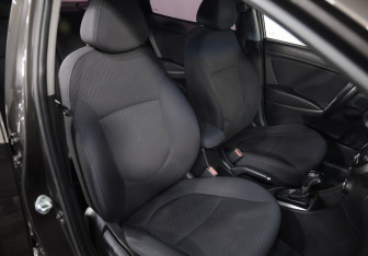 Подержанный автомобиль Hyundai Solaris Sedan 2014 года (17 фото)