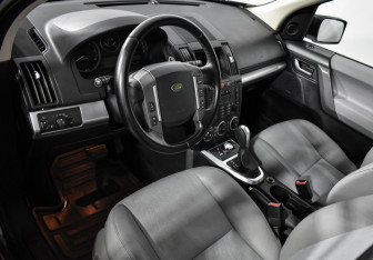 Подержанный автомобиль Land Rover Freelander 2010 года (9 фото)
