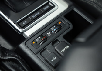 Подержанный автомобиль Toyota Land Cruiser Prado 2020 года (20 фото)