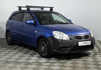 Подержанный автомобиль Kia Rio Hatchback 2009 года (3 фото)