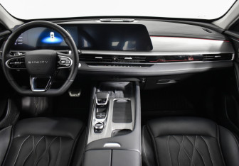 Подержанный автомобиль Chery Arrizo 8 2023 года (13 фото)