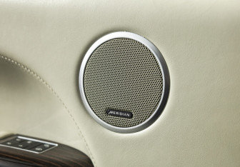 Подержанный автомобиль Land Rover Range Rover 2017 года (21 фото)