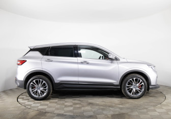 Подержанный автомобиль Geely Coolray 2023 года (5 фото)