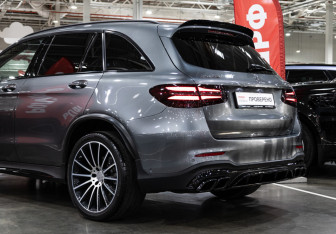 Подержанный автомобиль Mercedes-Benz GLC AMG 2016 года (12 фото)