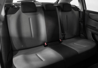Подержанный автомобиль Citroen C4 Hatchback 2011 года (18 фото)
