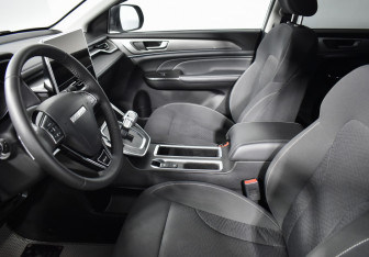 Подержанный автомобиль Haval M6 2023 года (10 фото)
