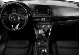 Подержанный автомобиль Mazda CX-5 2013 года (20 фото)