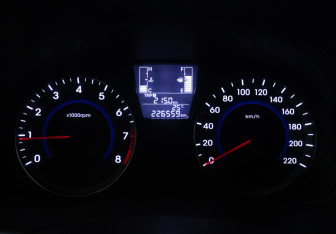 Подержанный автомобиль Hyundai Solaris Sedan 2015 года (12 фото)