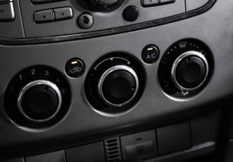 Подержанный автомобиль Ford Focus Sedan 2008 года (12 фото)