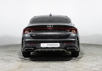 Подержанный автомобиль Kia K5 2024 года (24 фото)