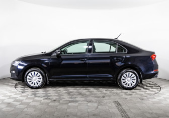Подержанный автомобиль Skoda Rapid Liftback 2020 года (8 фото)