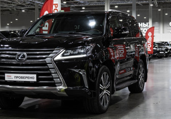 Подержанный автомобиль Lexus LX 2016 года (4 фото)