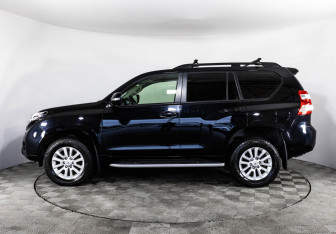Подержанный автомобиль Toyota Land Cruiser Prado 2014 года (8 фото)