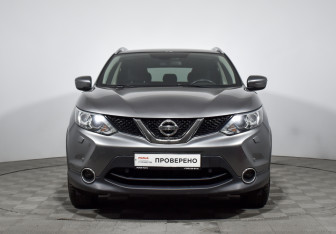 Подержанный автомобиль Nissan Qashqai 2017 года (2 фото)