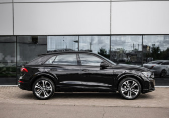 Новый Audi Q8 2025 (5 фото)