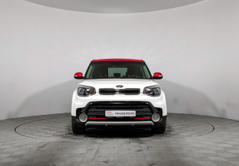 Подержанный автомобиль Kia Soul 2017 года (2 фото)