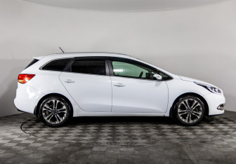 Подержанный автомобиль Kia Ceed Wagon 2013 года (4 фото)