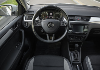Подержанный автомобиль Skoda Rapid Liftback 2019 года (12 фото)