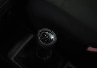 Подержанный автомобиль Chevrolet Aveo Hatchback 2008 года (15 фото)