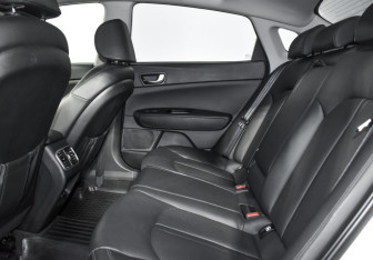 Подержанный автомобиль Kia Optima Sedan 2018 года (12 фото)