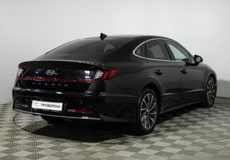 Подержанный автомобиль Hyundai Sonata 2021 года (5 фото)