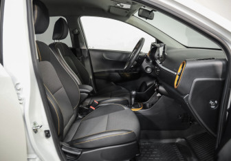 Подержанный автомобиль Kia Picanto 2022 года (18 фото)