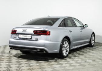 Подержанный автомобиль Audi A6 Sedan 2017 года (5 фото)