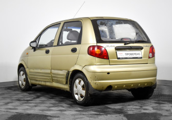 Подержанный автомобиль Daewoo Matiz 2007 года (7 фото)
