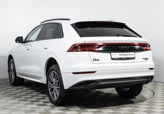 Подержанный автомобиль Audi Q8 2019 года (7 фото)