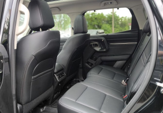 Подержанный автомобиль Haval H7 2025 года (17 фото)