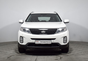 Подержанный автомобиль Kia Sorento 2016 года (2 фото)