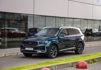 Подержанный автомобиль Geely Monjaro 2024 года (3 фото)