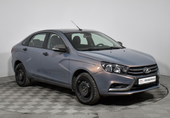 Подержанный автомобиль LADA (ВАЗ) Vesta Sedan 2017 года (3 фото)