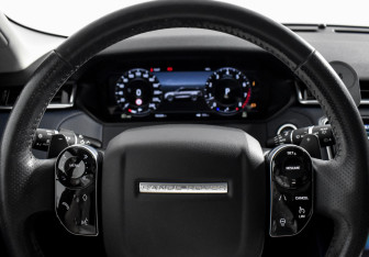 Подержанный автомобиль Land Rover Range Rover Velar 2019 года (14 фото)