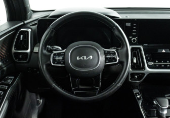 Подержанный автомобиль Kia Sorento 2022 года (27 фото)