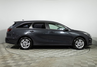 Подержанный автомобиль Kia Ceed Wagon 2019 года (4 фото)