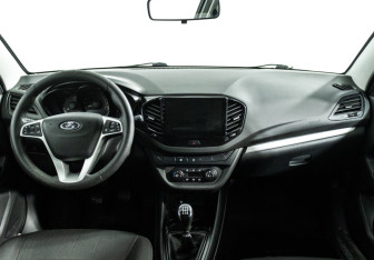 Подержанный автомобиль LADA (ВАЗ) Vesta Sedan 2018 года (13 фото)