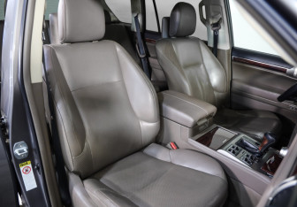 Подержанный автомобиль Lexus GX 2012 года (24 фото)