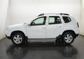 Подержанный автомобиль Renault Duster 2015 года (8 фото)