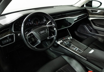 Подержанный автомобиль Audi A6 Sedan 2020 года (11 фото)
