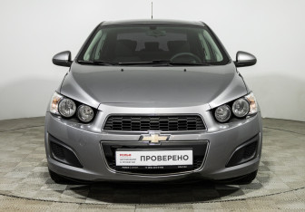 Подержанный автомобиль Chevrolet Aveo Sedan 2012 года (2 фото)
