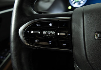 Подержанный автомобиль Omoda C5 2023 года (21 фото)