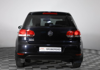 Подержанный автомобиль Volkswagen Golf Hatchback 2009 года (5 фото)