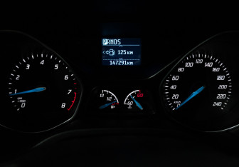 Подержанный автомобиль Ford Focus Hatchback 2014 года (12 фото)