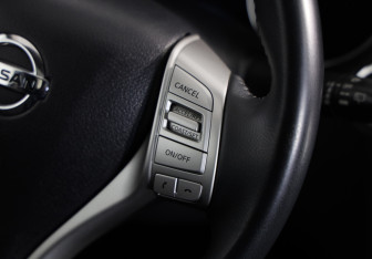 Подержанный автомобиль Nissan X-Trail 2016 года (11 фото)