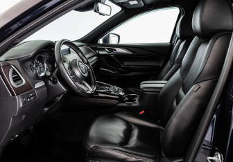 Подержанный автомобиль Mazda CX-9 2017 года (21 фото)