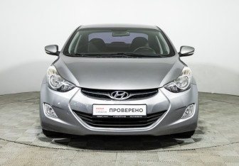 Подержанный автомобиль Hyundai Avante Sedan 2011 года (2 фото)